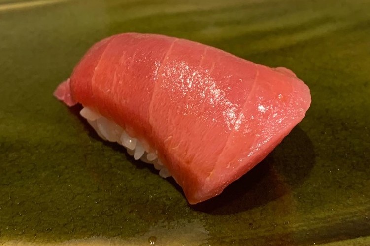 Chutoro medium-fatty tuna nigiri